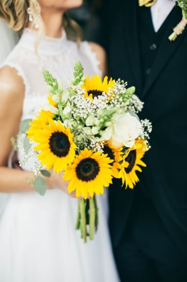 bright-bright-sunflower-wedding-day