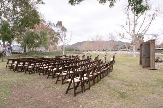 elegant-wedding-in-a-field