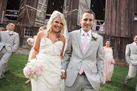 romantic-barn-wedding