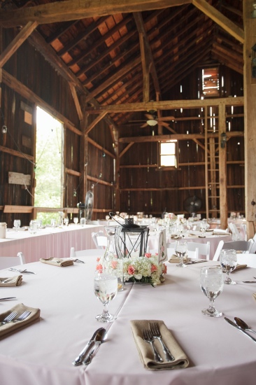 romantic-barn-wedding