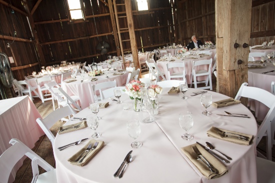 romantic-barn-wedding