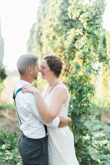 rustic-blue-and-white-wedding