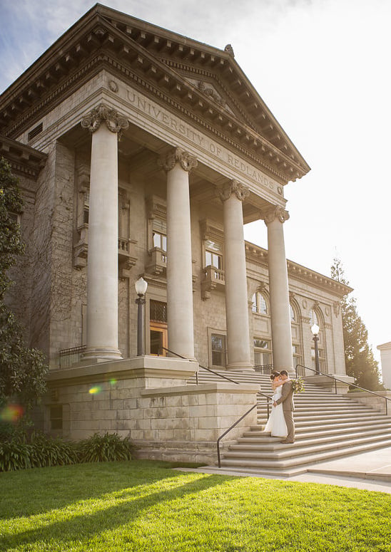 University wedding couple @weddingchicks