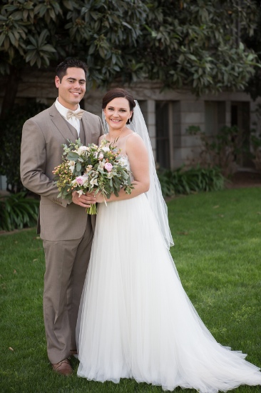 pink-and-gold-university-wedding