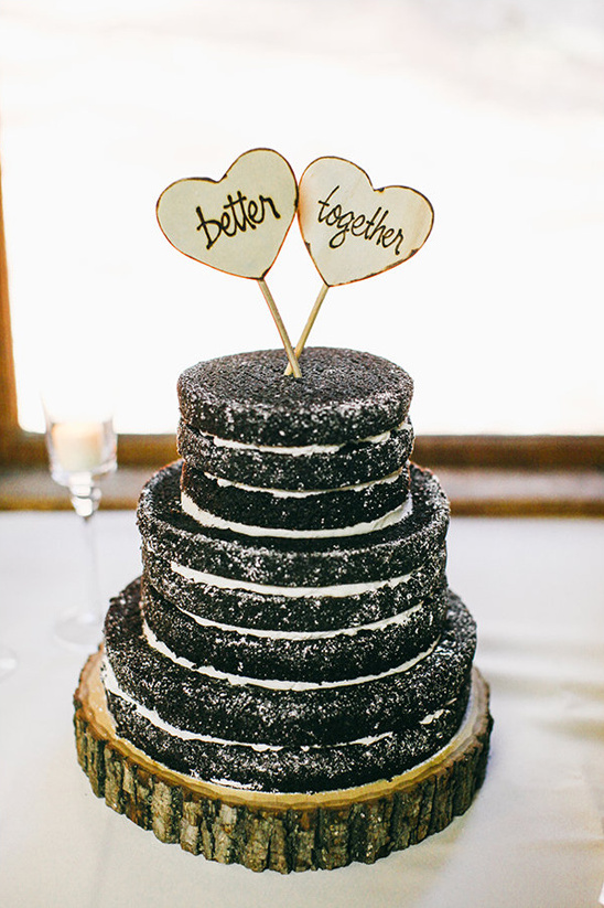 chocolate naked cake @weddingchicks