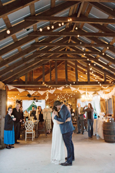 sweet-rustic-chic-wedding