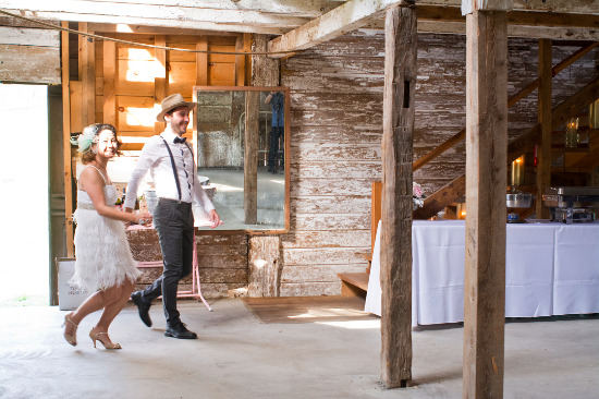 vintage-glam-farm-wedding