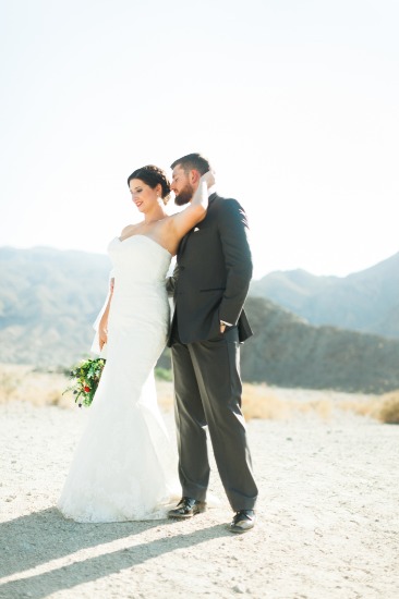 colorful-palm-springs-wedding