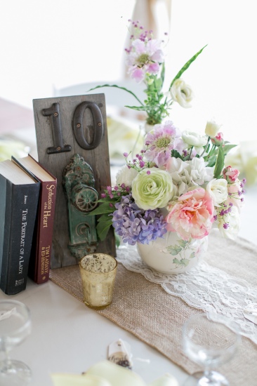 something-vintage-and-blue-wedding