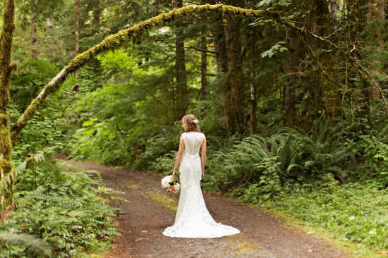 charming-forest-wedding