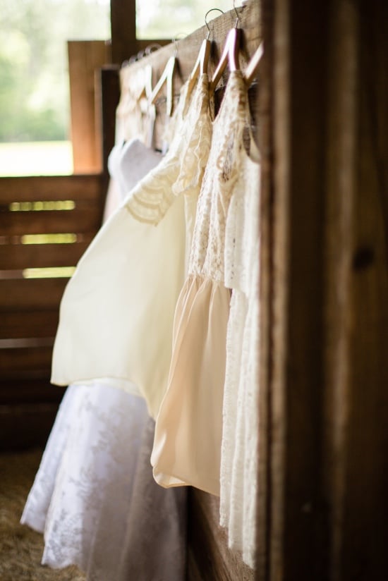 navy-and-white-barn-wedding