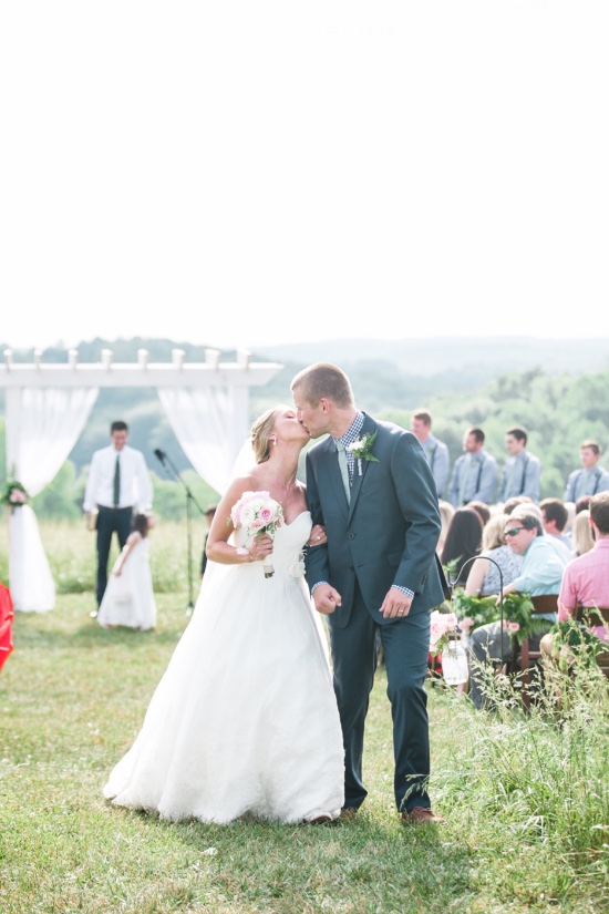 seersucker-and-pink-farm-wedding