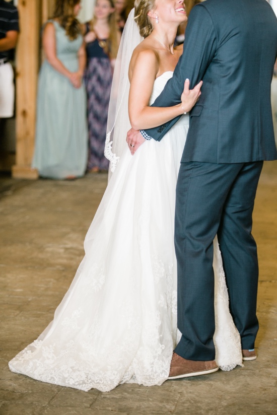 seersucker-and-pink-farm-wedding