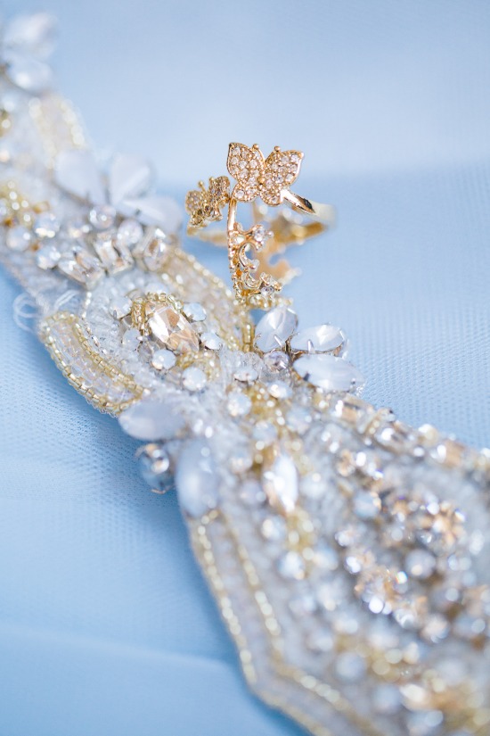 blue-and-gold-cinderella-wedding-ideas