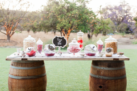 sweets table @weddingchicks