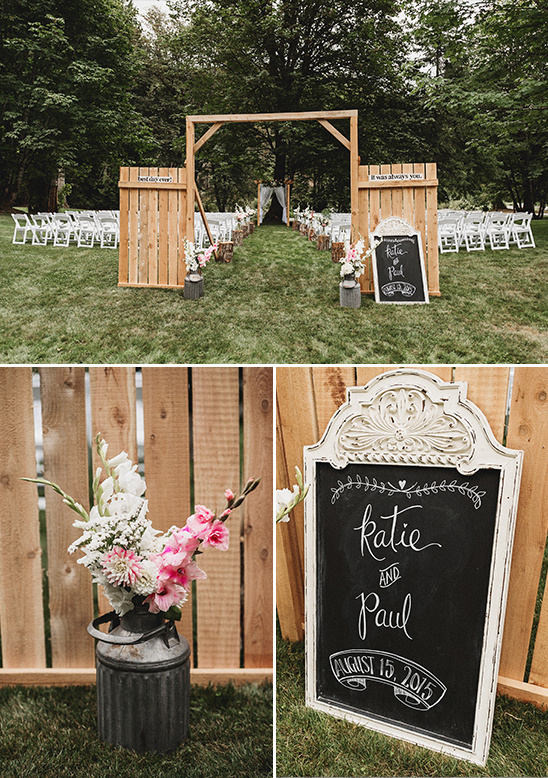 rustic ceremony decor @weddingchicks