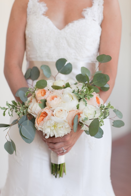 blue-gold-and-peach-romance-wedding