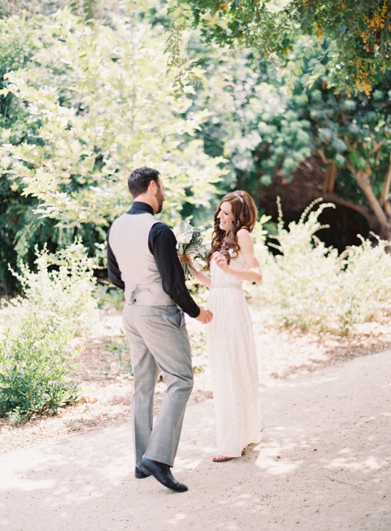 casual-green-and-gold-wedding