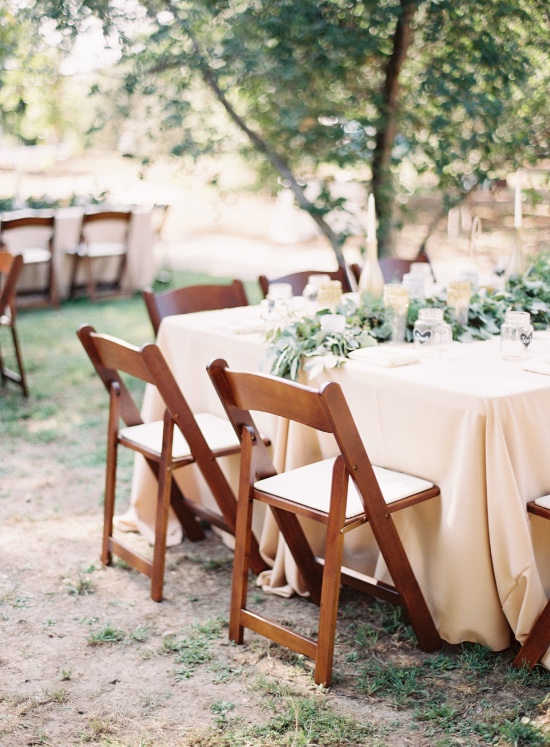 casual-green-and-gold-wedding