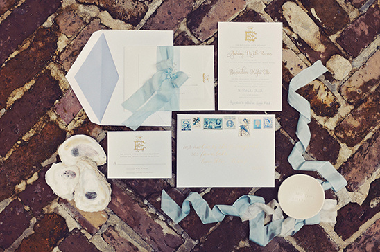 blue wedding ivitations @weddingchicks