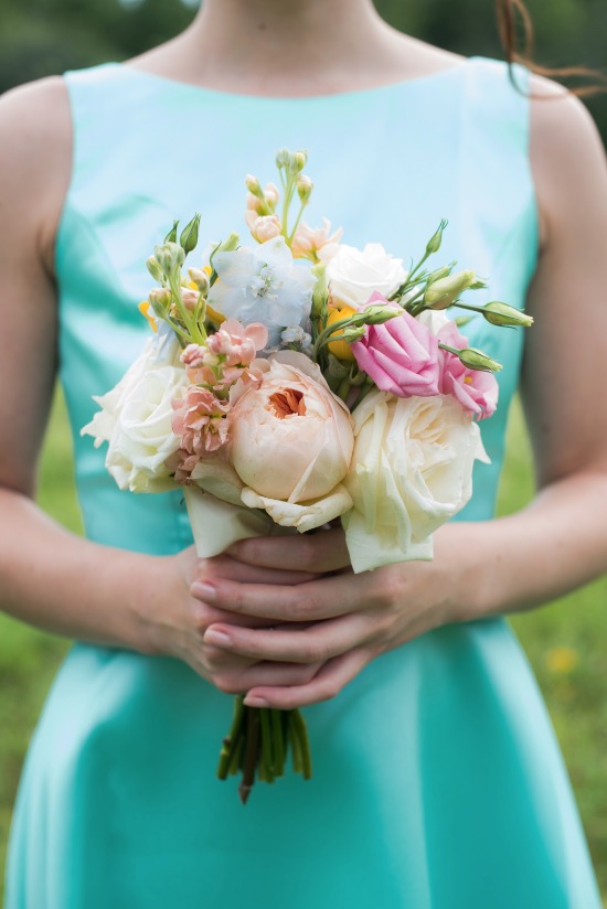 sweet-vintage-yellow-wedding