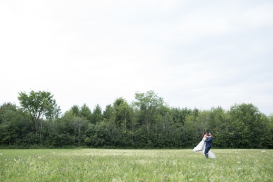 sweet-vintage-yellow-wedding