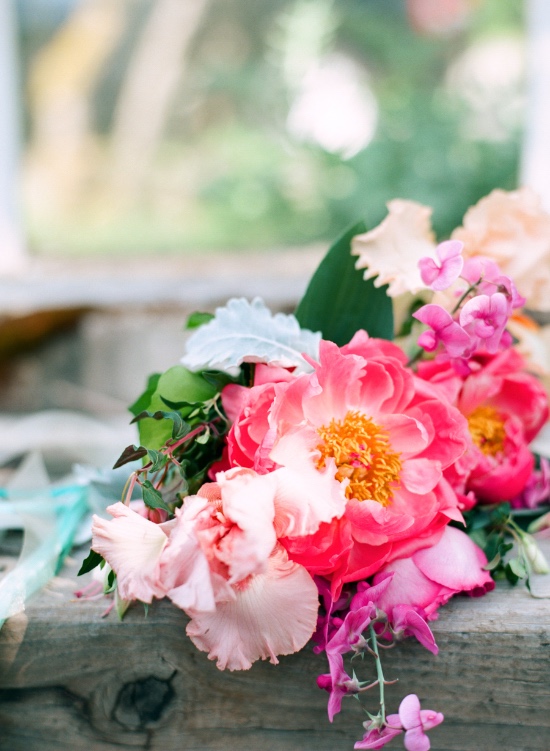 alice-in-wonderland-garden-elopement