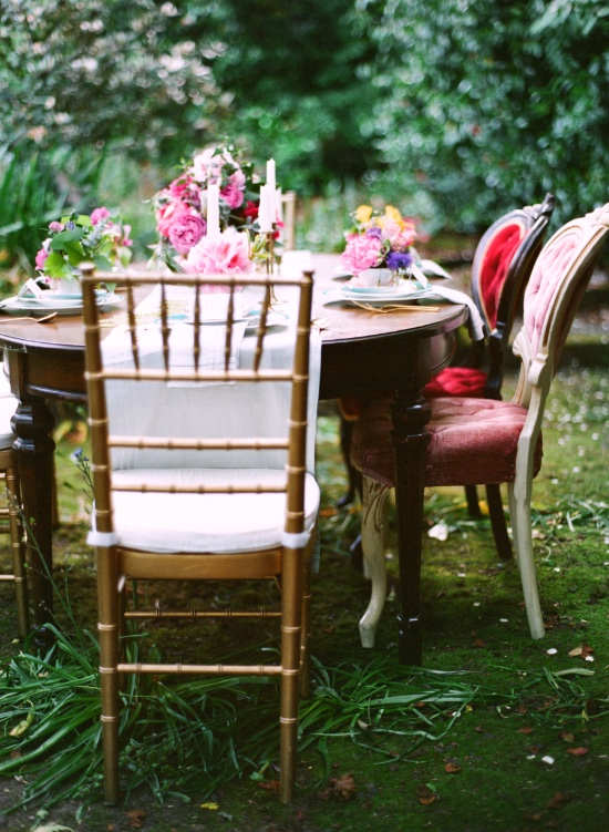 alice-in-wonderland-garden-elopement