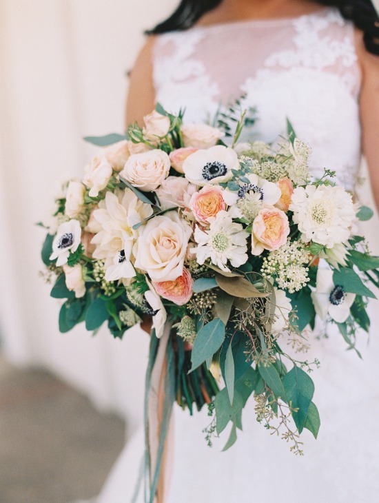 chic-navy-gold-and-peach-wedding