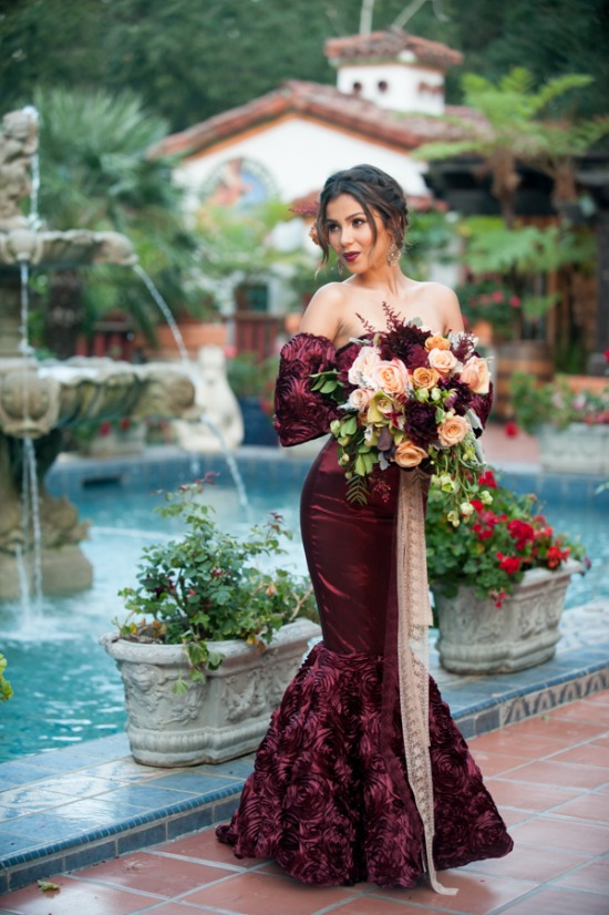 red-and-gold-spanish-wedding-ideas