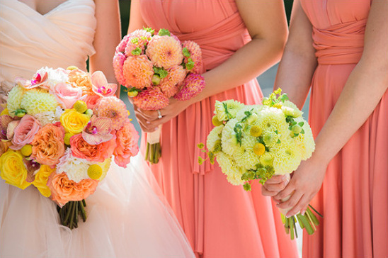 bridesmaids bouquet @weddingchicks