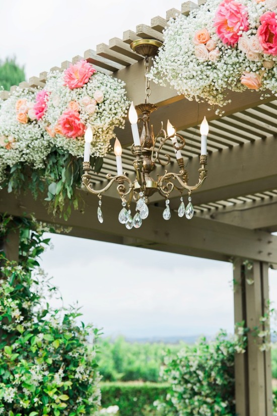 pops-of-pink-vineyard-wedding