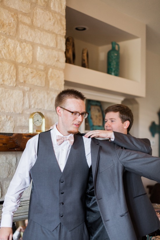 beautiful-be-yourself-barn-wedding