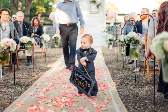 beautiful-be-yourself-barn-wedding