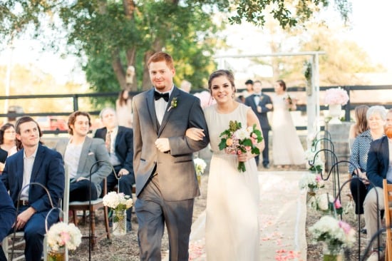 beautiful-be-yourself-barn-wedding