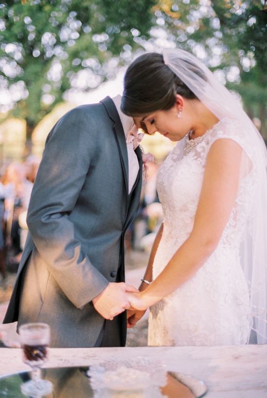 beautiful-be-yourself-barn-wedding