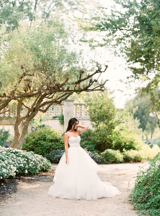 sky-blue-and-gold-princess-wedding