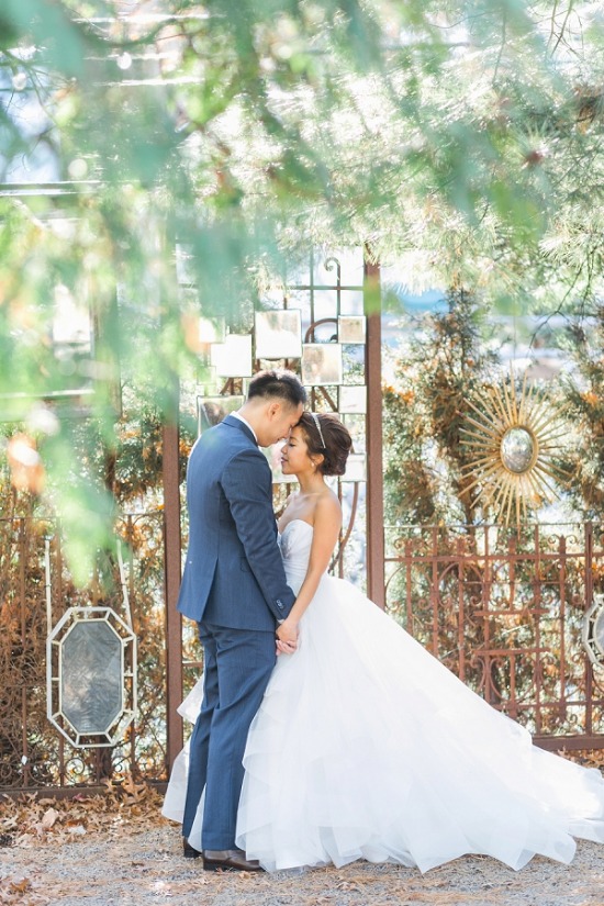 charming-pink-and-white-wedding