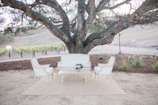 laid-back-luxury-winery-wedding