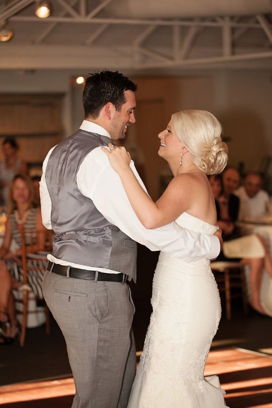 pink-and-white-classic-outdoor-wedding