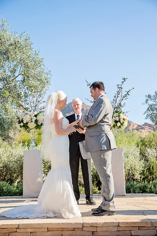 pink-and-white-classic-outdoor-wedding