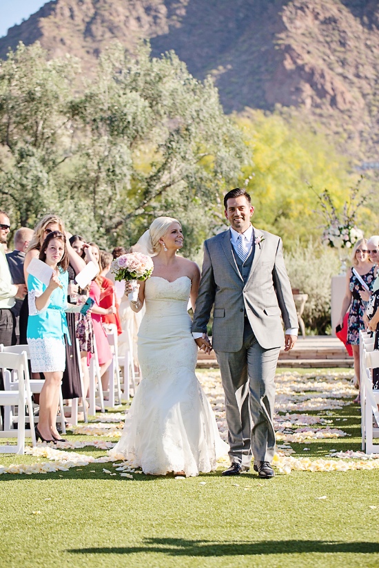 pink-and-white-classic-outdoor-wedding