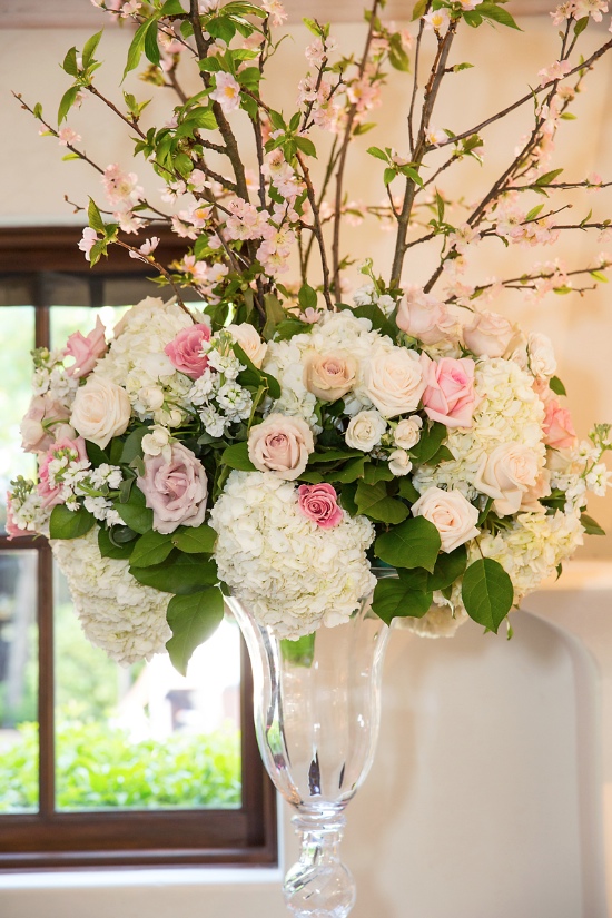 pink-and-white-classic-outdoor-wedding