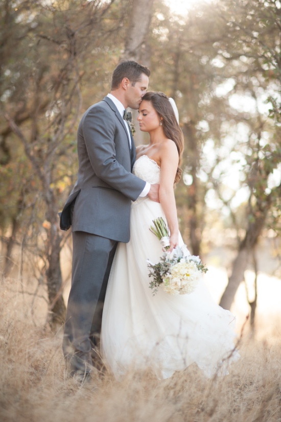 natural-green-and-grey-wedding-in