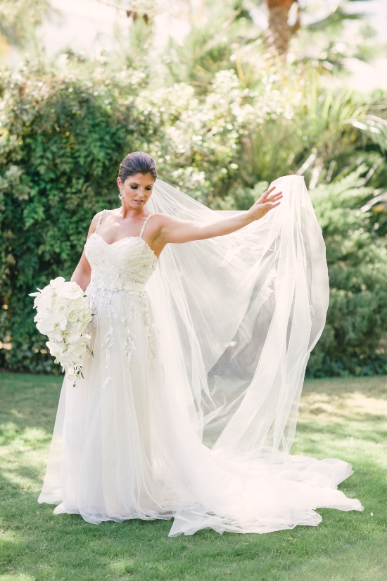 elegant-attire-only-palm-springs-wedding