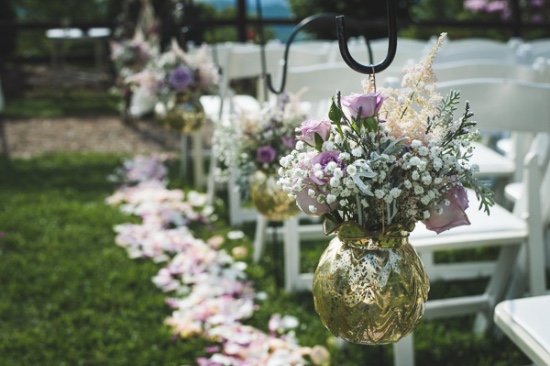 stylish-rustic-purple-and-white-wedding