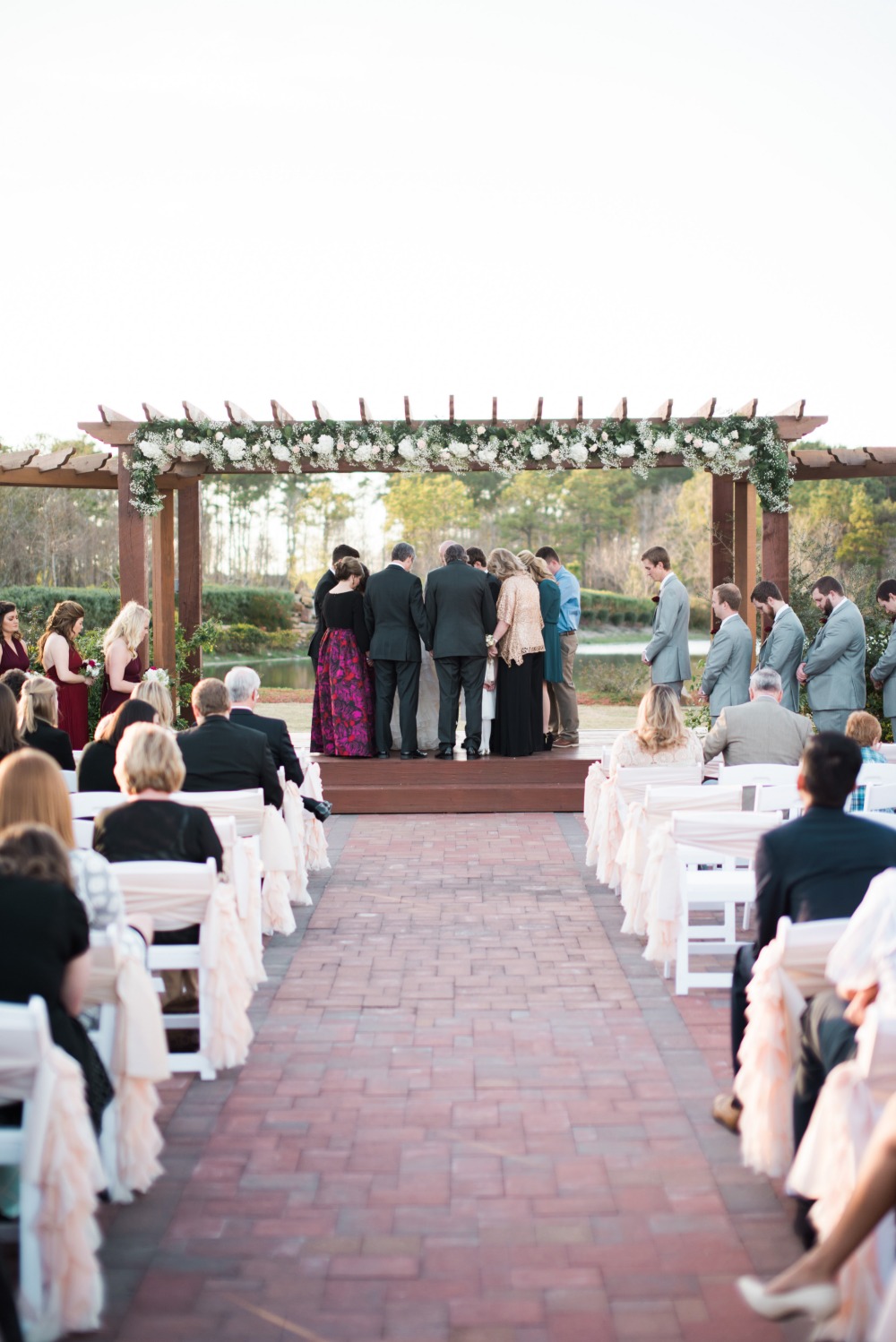 chic-maroon-and-gold-texas-wedding