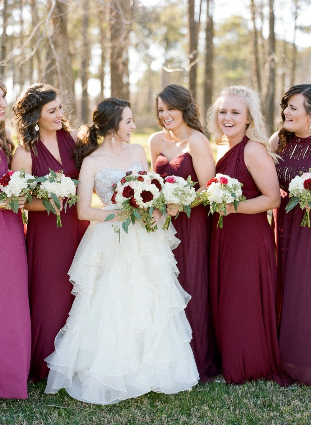 chic-maroon-and-gold-texas-wedding