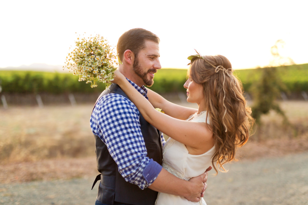 stylish-white-and-green-wedding-ideas