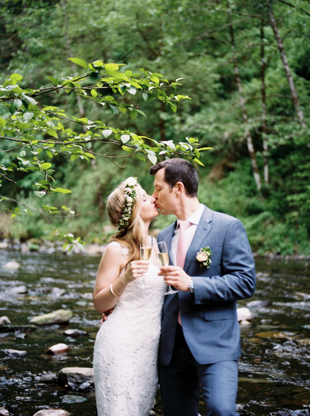 Romantic outdoor elopement